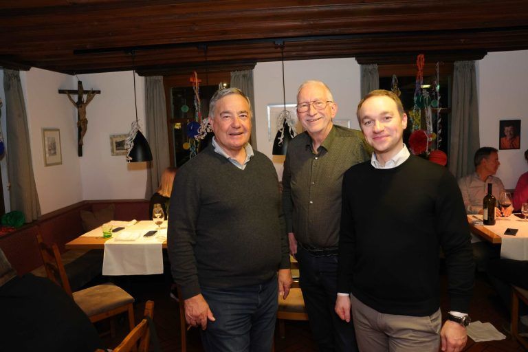 Faszinierender Wein- und Kulinarikabend: Wolfgang Mayer, Christian Taucher und Notar Thomas Huf.