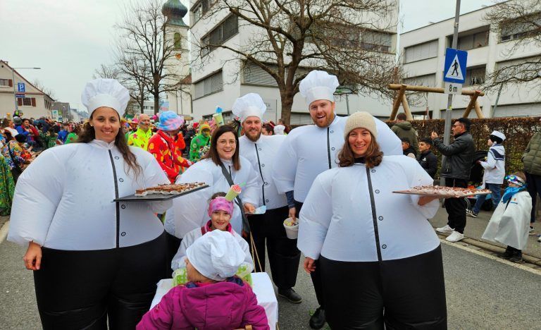 Ore-Ore-Kinderfasching mit großartigem Umzug in Lochau: Aus Höchst unübersehbar: The Taste@Linde Höchst! Narro Hoi!