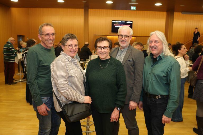 Ungewöhnlicher A-capella-Abend: Günter und Dany Helbok,Marlies Fink, Axel Girardelli und Manfred Karu.li,