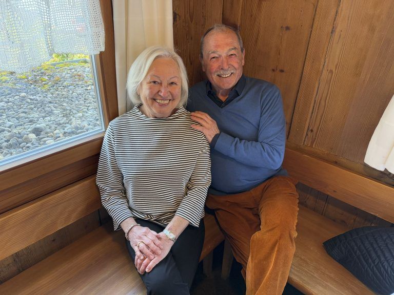 Dorobiorar lachand übor d´Rätscho: Mickey und Paul Ölz hörten aufmerksam zu