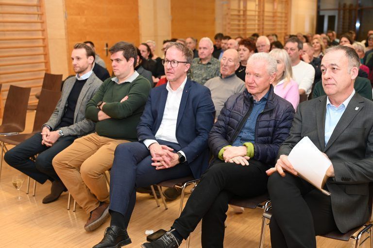 Ein Steg für die Fußacher Bucht: Aurel Milz, Daniel Mathis, LR Gantner, Otmar Müller, Thomas Fitz.