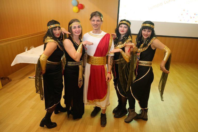 "Götzner Fasnat" landete Volltreffer: Manuela, Sandra, Andi, Flora und Celine aus Hohenems