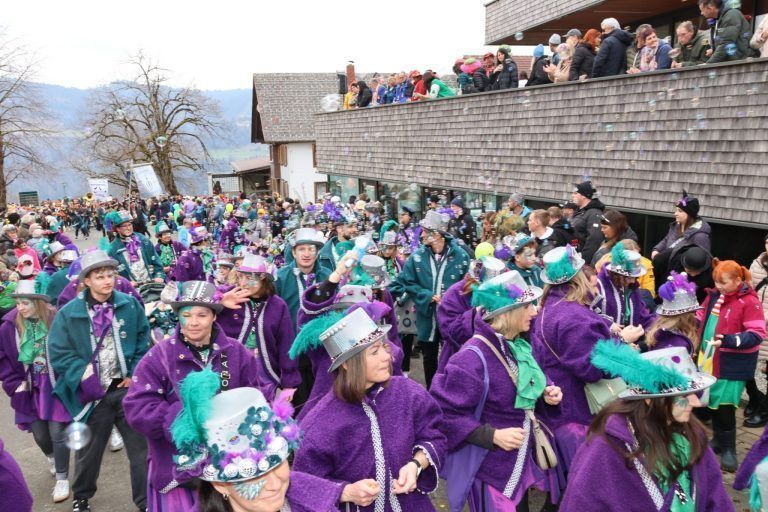 Die Bucher Fasnat am 23. Februar war ein geselliger Publikumsmagnet für alle Generationen. - © Handout Fasnatzunft Buch (Lange)