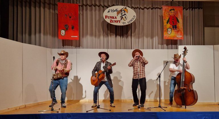 Der Bunta Obad der Hoti Funkazunft in St. Gerold: Countryband