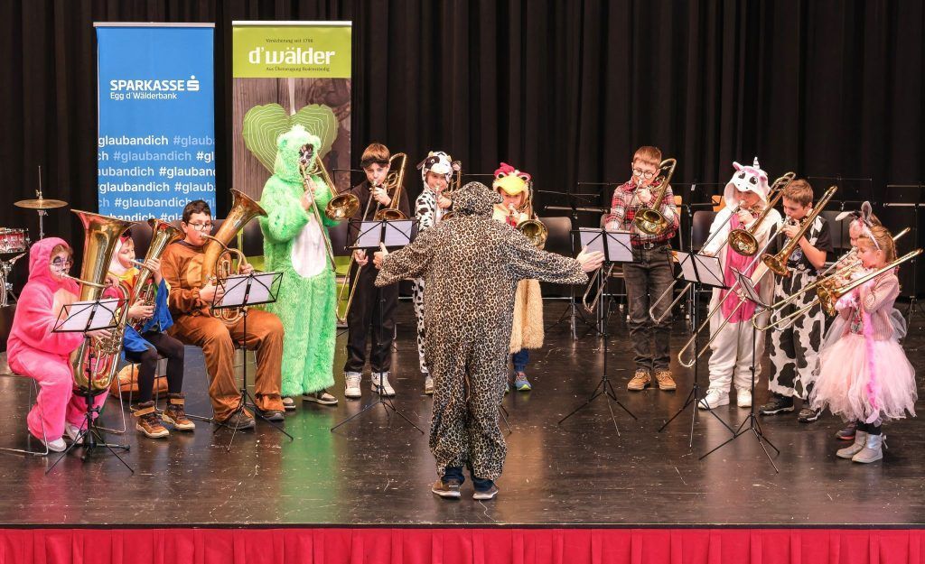 Ein kunterbuntes Kinderfaschingskonzert in Au