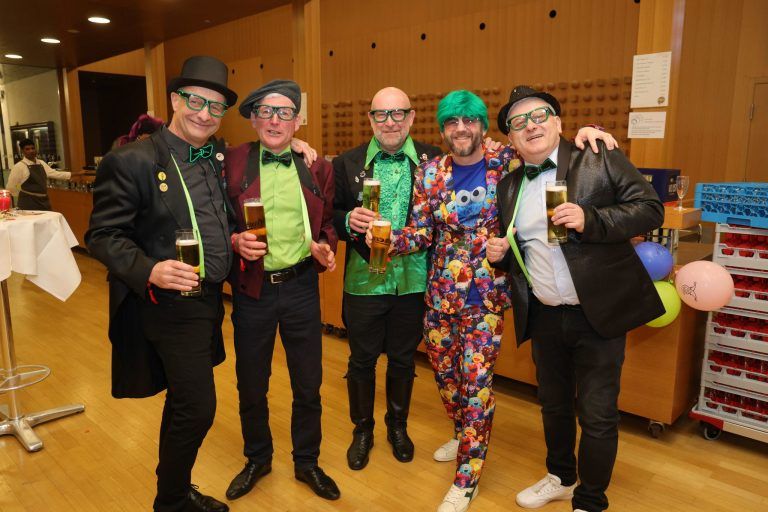 "Götzner Fasnat" landete Volltreffer: Thomas, Thomas, Nore, Marko und Mille.