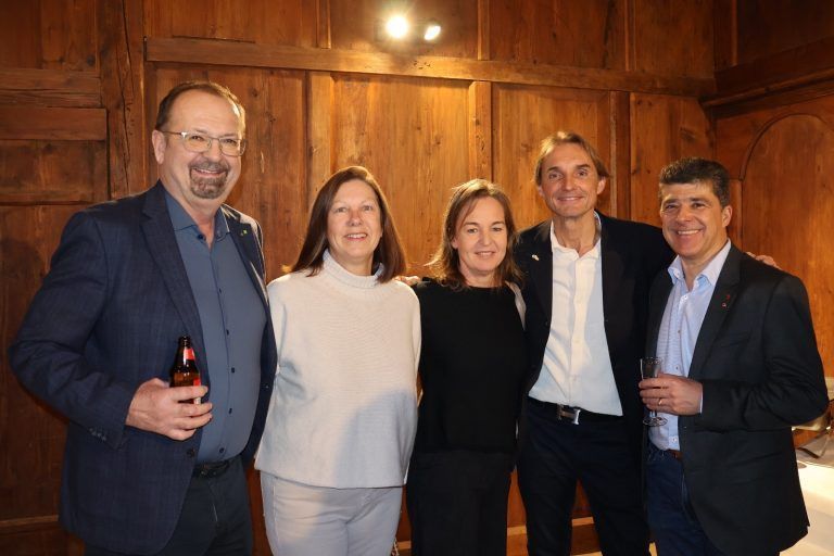 Mit Musik und „Flair“ ins Lionsjahr: Rainer Siegele, Gaby Drexel, Karin u Robert Brotzge, Clemens Ender.