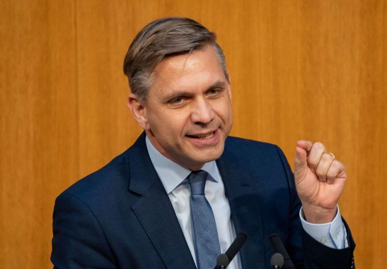 Stocker, Marterbauer, Wiederkehr und Co: Die Gesichter der neuen Regierung
