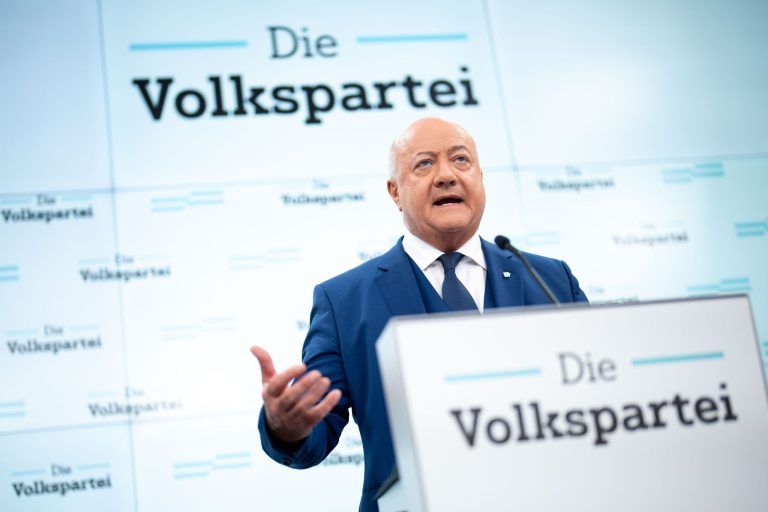 Umfrage zeigt: FPÖ profitiert stark von einer Neuwahl