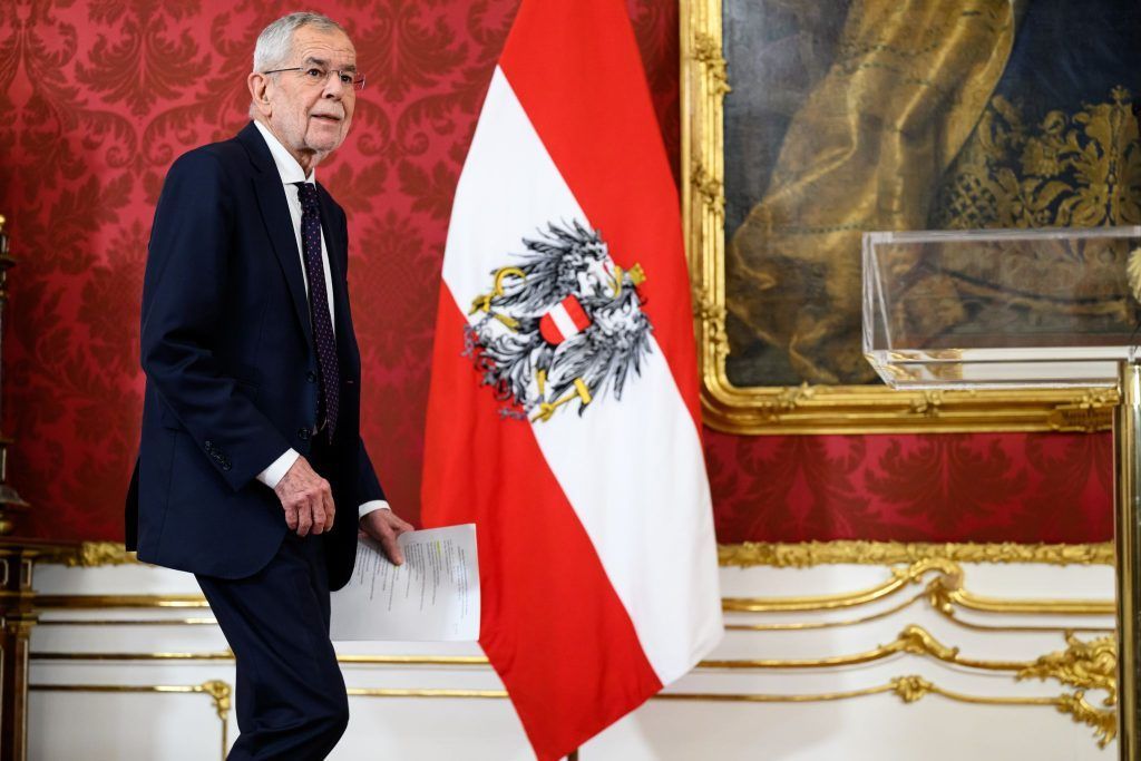 Gespräche beim Bundespräsidenten: &#8220;Wo müssen sich welche Parteien bewegen?&#8221;