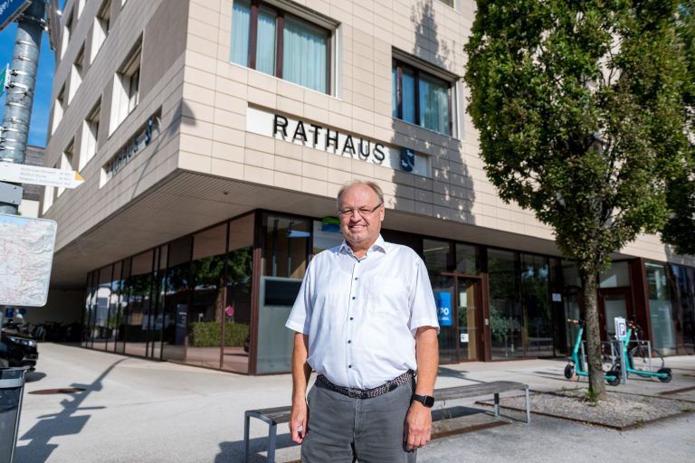 Bürgermeister Elmar Rhomberg ist zurück im Amt