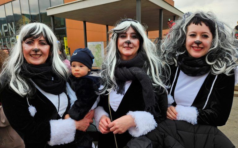 Impressionen vom Lochauer Kinderfaschingsumzug.