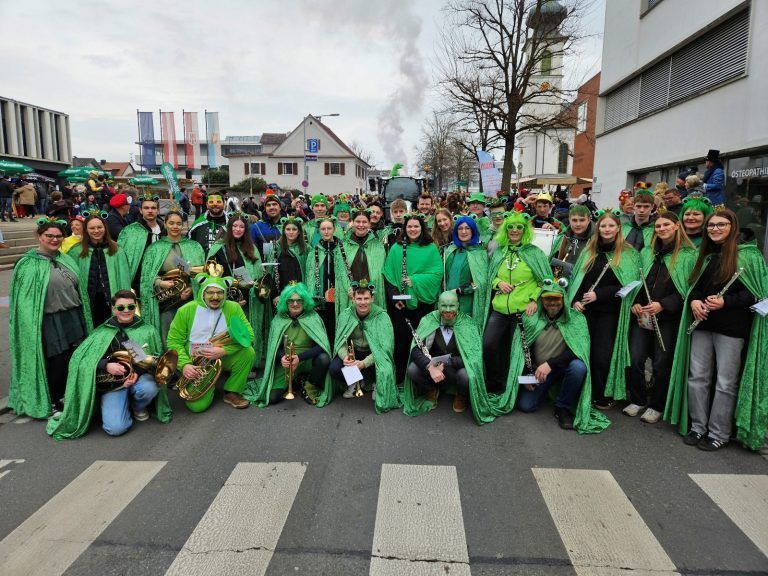 Impressionen vom Lochauer Kinderfaschingsumzug.