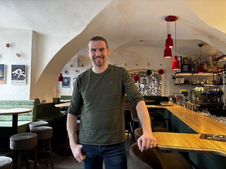 Lukas buzattoni Lust bar Corona 5 Jahre Pandemie