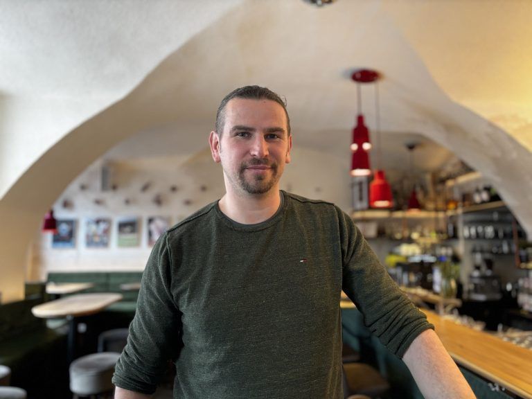 Lukas buzattoni Lust bar Corona 5 Jahre Pandemie