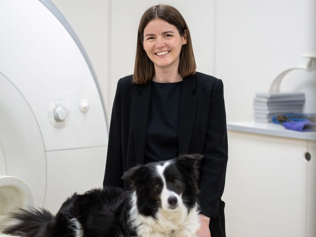 Von Hörbranz nach Oxford: Vorarlberger Neurowissenschaftlerin revolutioniert Erforschung von Hundegehirnen