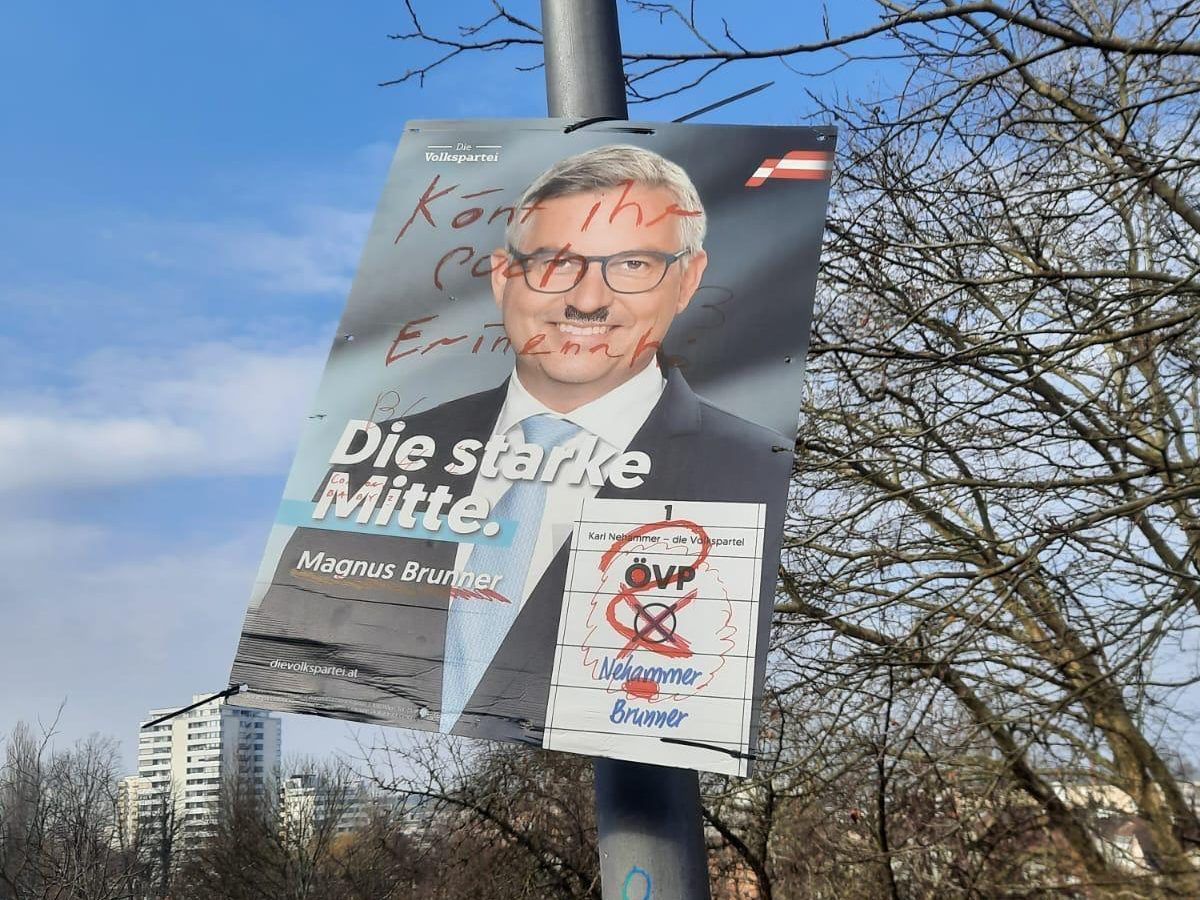 Sachbeschädigung Plakate