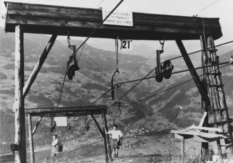 Vorarlbergs Lifte kommen ins Ski-Museum: Der erste Sessellift Vorarlbergs wurde 1947 in Tschagguns in Betrieb genommen. Nach Ablauf der Konzession wurde die Anlage 2008 abgerissen. Vorarlberg Tourismus