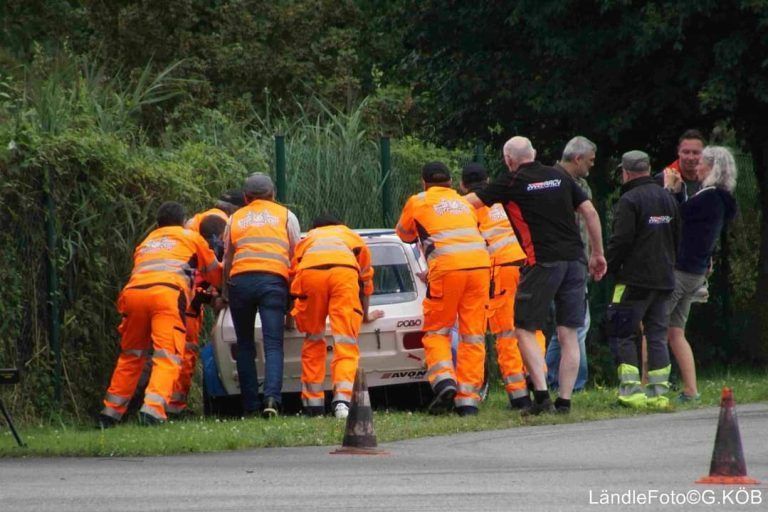 Action pur neben der Rennstrecke: Die Safety Marshals sichern die Rennstrecken ab. (Safety Marshal)