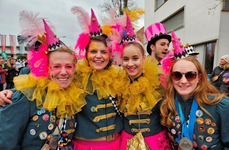 Ore-Ore-Kinderfasching mit großartigem Umzug in Lochau: „Alles Zirkus“ aus dem Gefolge 66 aus Bregenz. Ore, Ore!