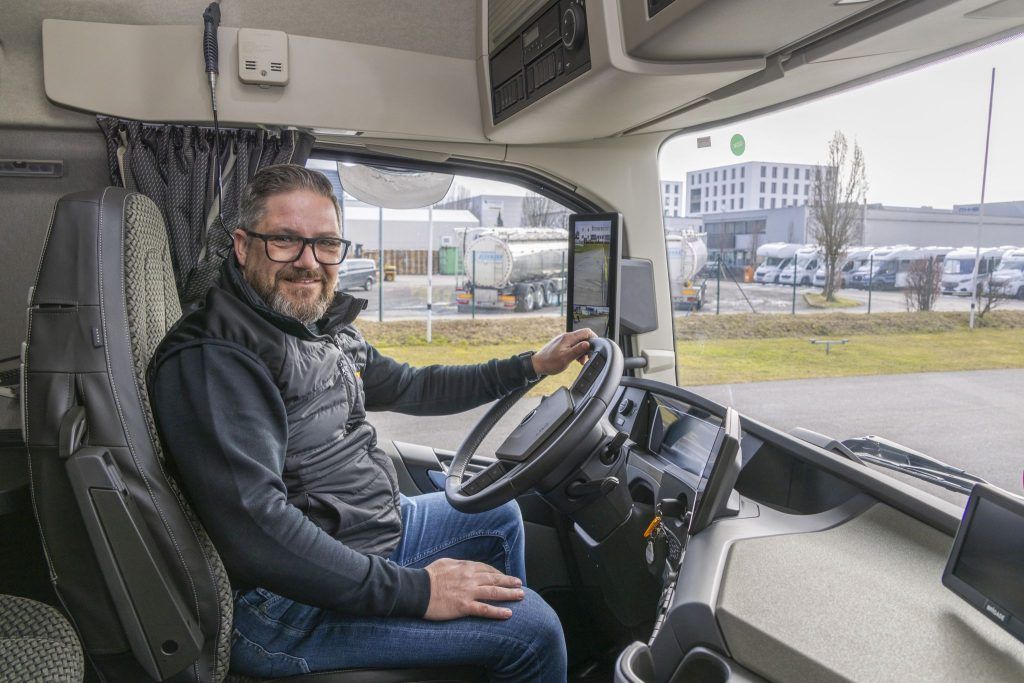 Vollelektrisch zum Lkw-Führerschein: &#8220;Bis jetzt haben wir nur positives Feedback bekommen&#8221;