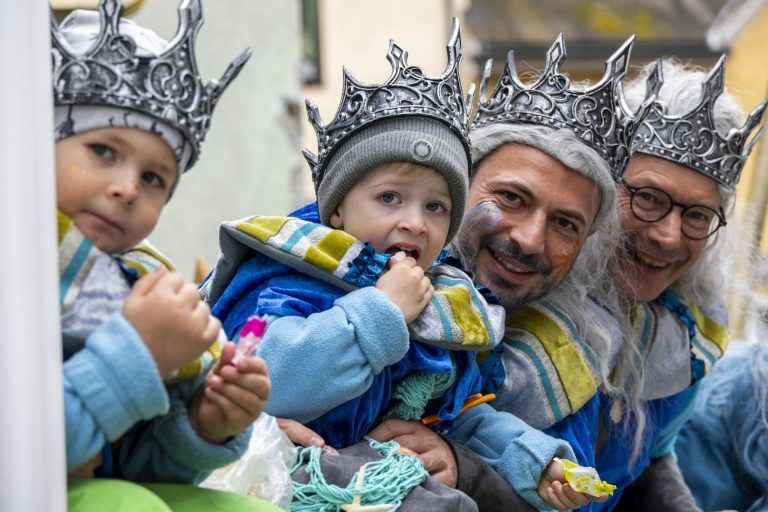 Vorarlbergs größter Faschingsumzug sorgt für Ausnahmezustand in der Montfortstadt