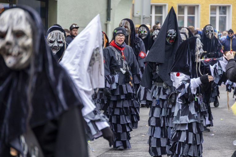 Vorarlbergs größter Faschingsumzug sorgt für Ausnahmezustand in der Montfortstadt