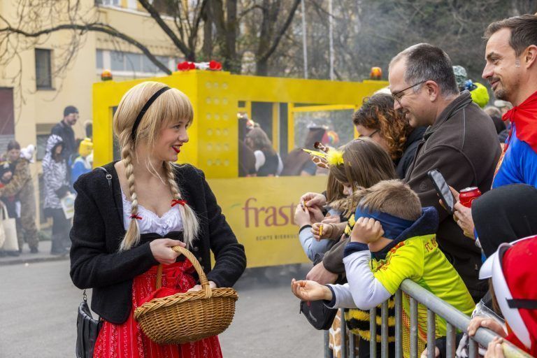 Vorarlbergs größter Faschingsumzug sorgt für Ausnahmezustand in der Montfortstadt