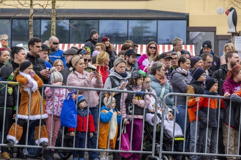 Vorarlbergs größter Faschingsumzug sorgt für Ausnahmezustand in der Montfortstadt