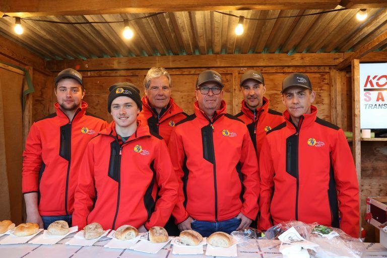 Gipfeltreffen von Funkenzünftlern: Daniel Bitsche, Tobias Koch, Walter feuerstein, Alexander Morscher, Andreas und Alexander Walser.