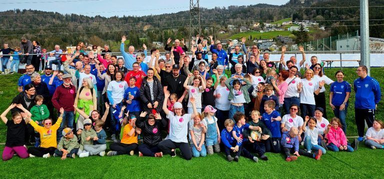 Mit einem großen Fest feierte man in Vorarlberg den Welt-Down-Syndrom-Tag beim SV typico Lochau mit speziellen Informationen rund um das Thema für die Erwachsenen sowie aktiven Ballspielen mit den Kindern.
