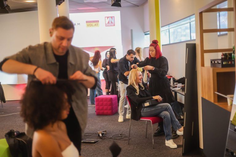 Perfekt in Szene gesetzt: Sedcard-Shooting der „Model Me“-Kandidaten