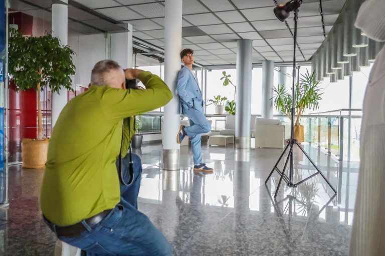 Perfekt in Szene gesetzt: Sedcard-Shooting der „Model Me“-Kandidaten