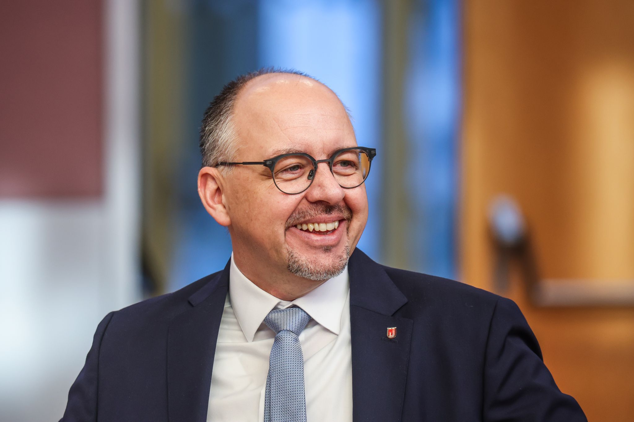 Noch nicht angelobt, aber täglich im Rathaus: "Ich kann es kaum erwarten"