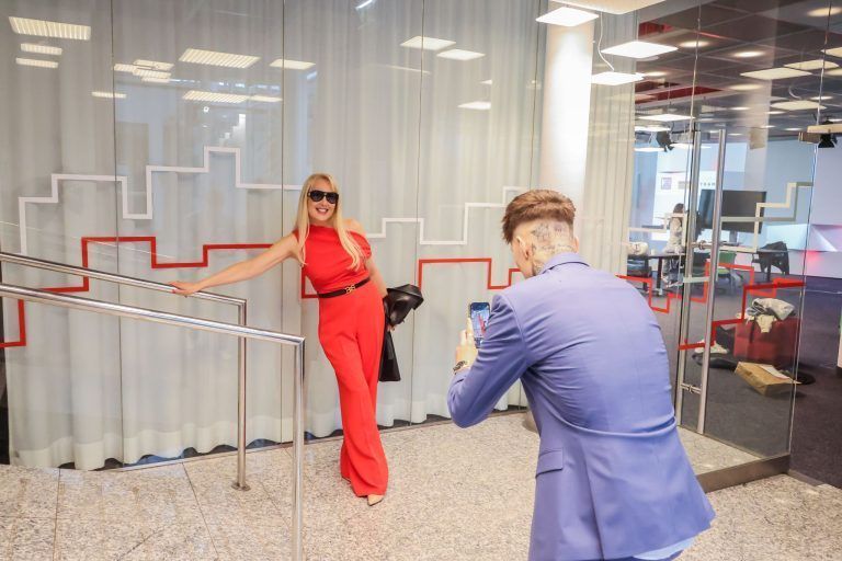 Perfekt in Szene gesetzt: Sedcard-Shooting der „Model Me“-Kandidaten