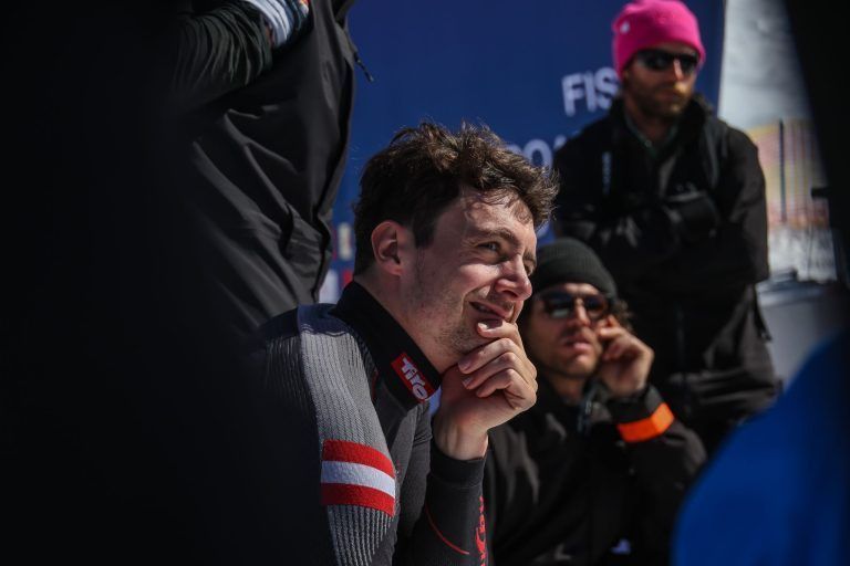 Zurück in ihrem Revier! Snowboardcrosser rocken das Grasjoch