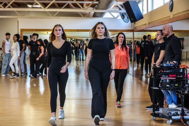 "Ich bin es überhaupt nicht gewohnt, in High Heels zu laufen"