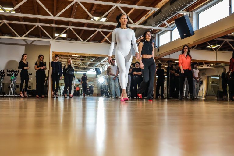 "Ich bin es überhaupt nicht gewohnt, in High Heels zu laufen"