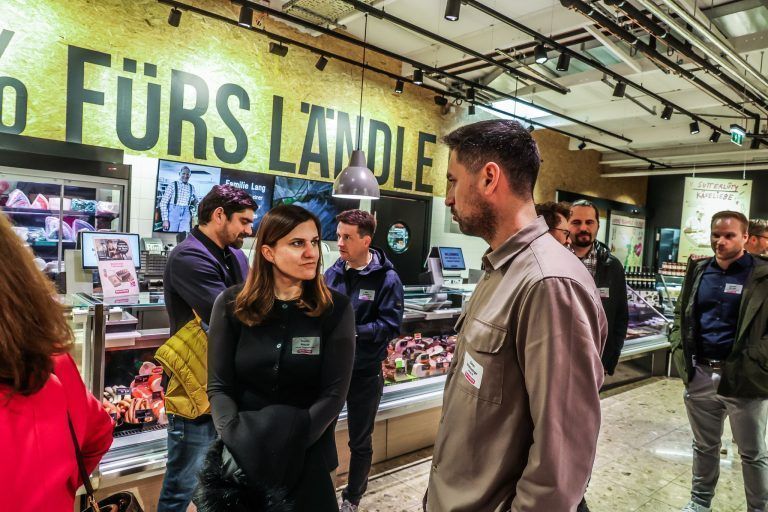 Russmedia trifft Sutterlüty: Einblick hinter die Kulissen des neuen Altacher Lebensmittelmarkts