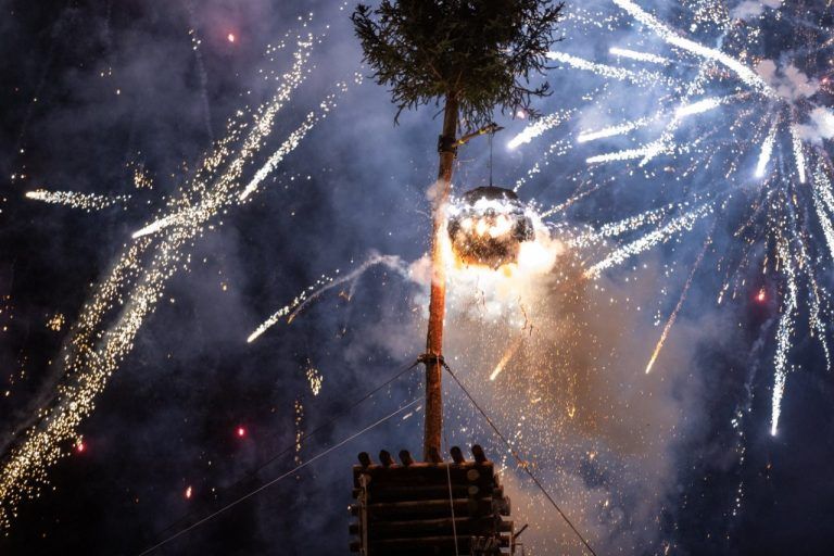 3000 Besucher beim Bresner Funken-Jubiläum: Das Jubiläum brachte ein großes Spektakel.