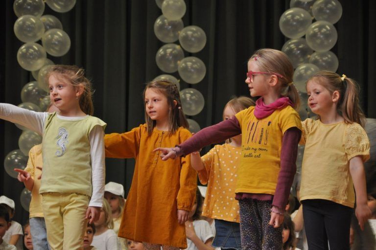 Musicalaufführung „Fremde werden Freunde“ in Raggal : „Fremde werden Freunde“