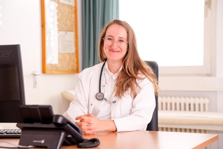 In der Patientenversorgung verankert: Adele Mayr engagiert sich für ADHS- und Autismus-Betroffene