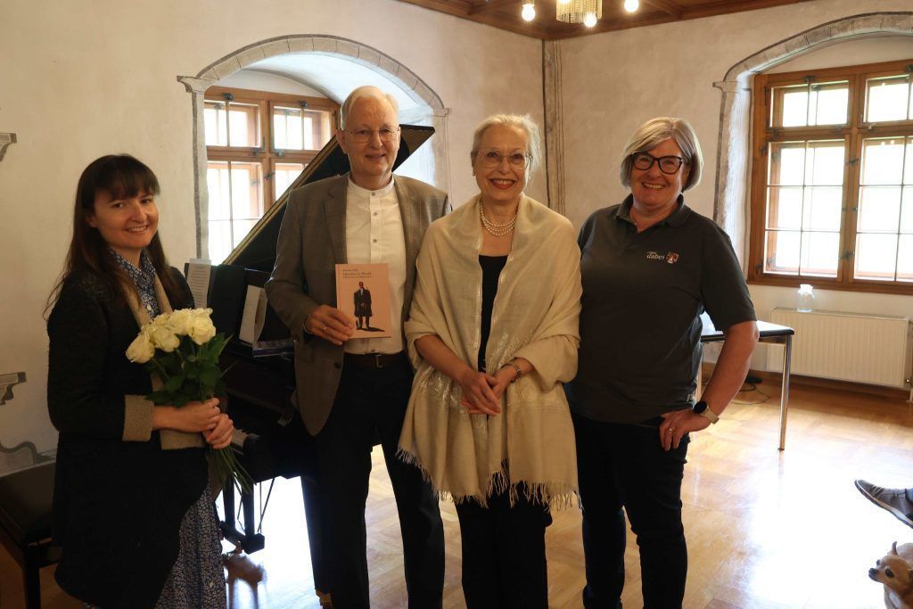 &#8220;Menschen im Wandel&#8221; bei musikalischer Lesung im Schlößle Röthis