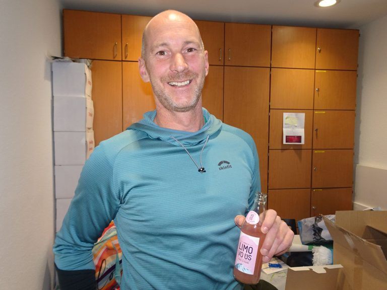 Eisduell für kranke Kinder : Ulrich Bachmeier und sein OK-Team hoffen wieder auf viele Besucher beim Eishockey-Benefizspiel.