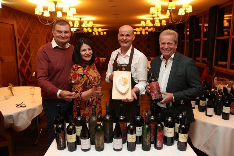 Reinhold und Melanie Krutzler, Caspar und Christian Greber.