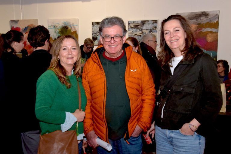 „Drei Künstler - Drei Perspektiven": Margret Amann, Harald Märk und Christine Krainer, von links.