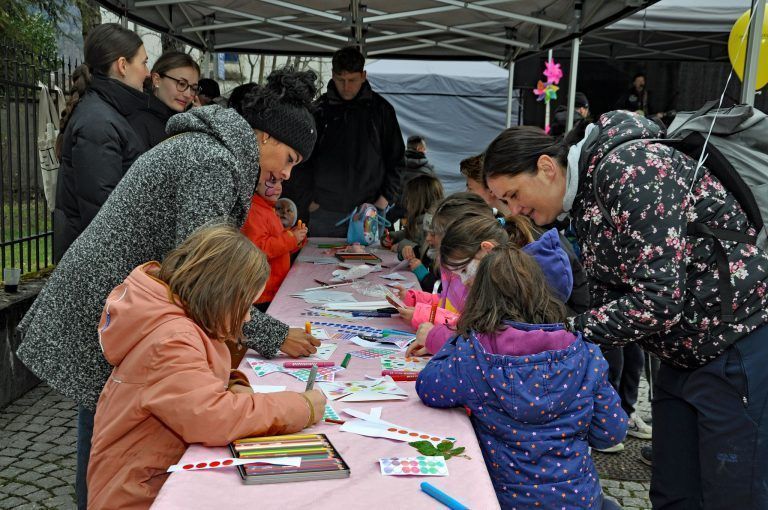Ein Fest für die neue Marktstraße: Für die Kinder gab es Kreativstationen.