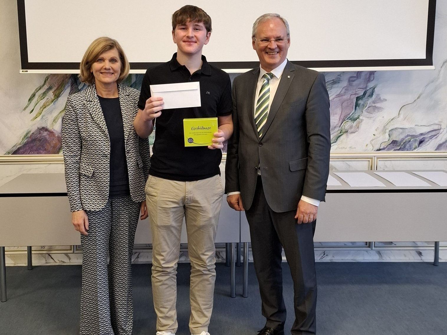 HTL Dornbirn glänzt beim Europaquiz: Auch Samuel Amann bewies mit seinem zweiten Platz, dass er ein "EU-Profi" ist.