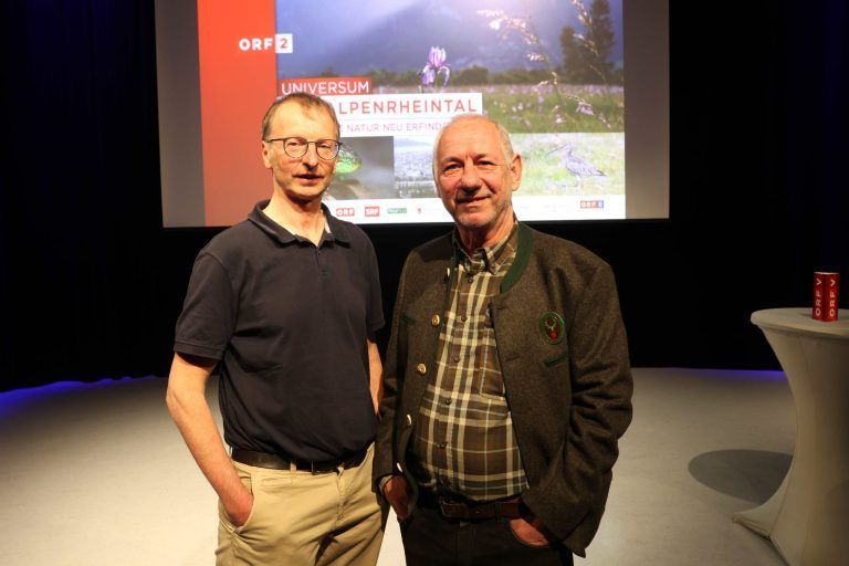 "Universum" Alpenrheintal: Jürgen Ulmer und Reinhard Hellmair vom Wiesenbrüterteam des Naturschutzbundes.