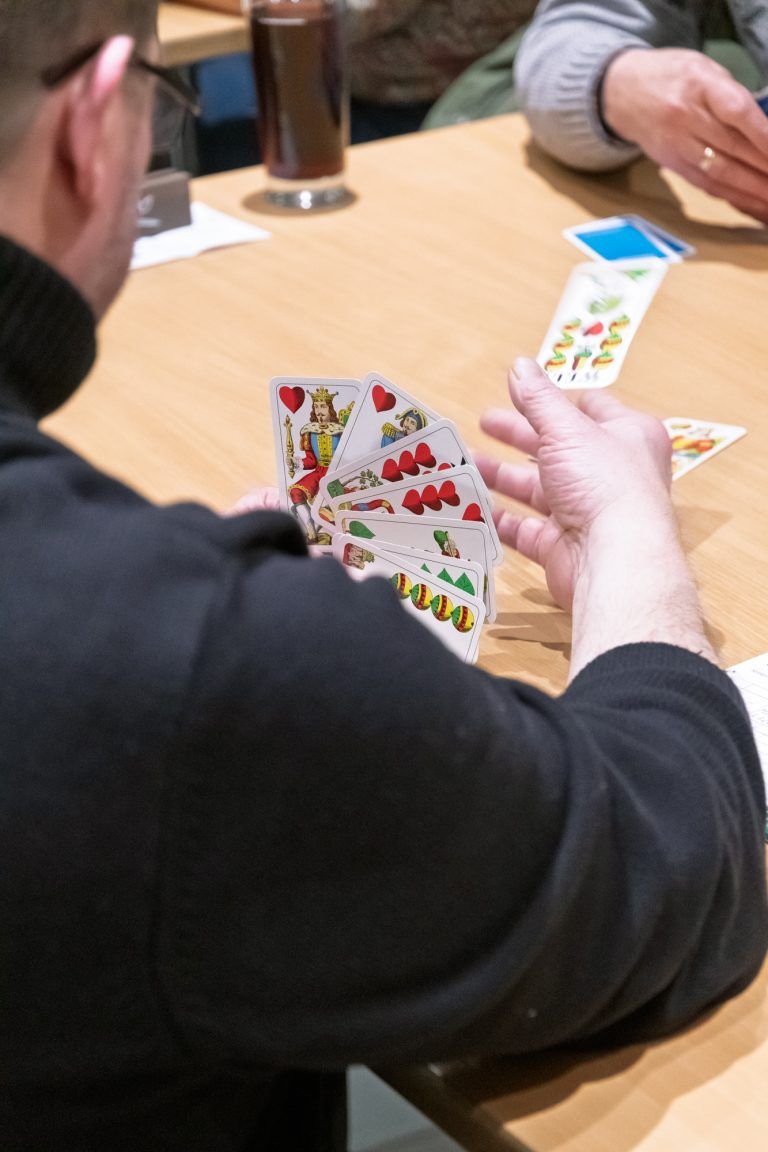 Von Trümpfen und Schätzkunst: Statt um die Fußballkrone wurde um den Titel als beste(r) Jasser(in) gekämpft.